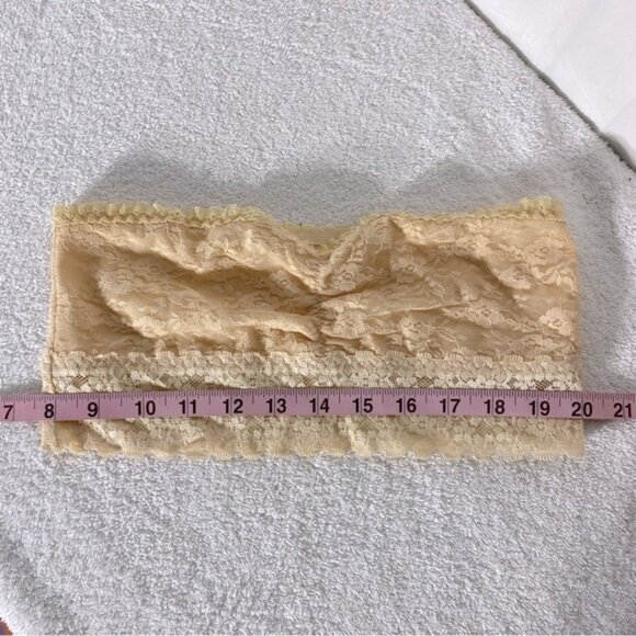 5/$25 Mamia Tan Beige Lace Bandeau Bra L - Picture 2 of 8
